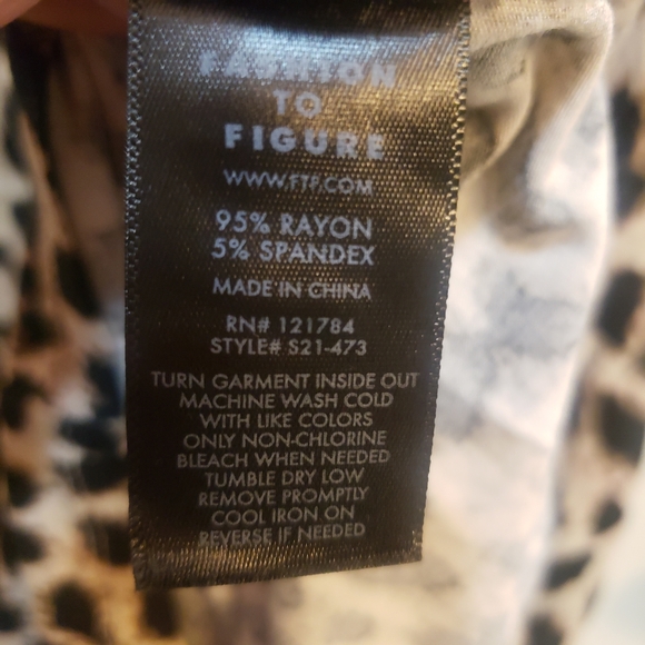 ANIMAL PRINT Bodycon Mockneck Tube Dress sz. 0X (sz 12 to 14) - Picture 5 of 14